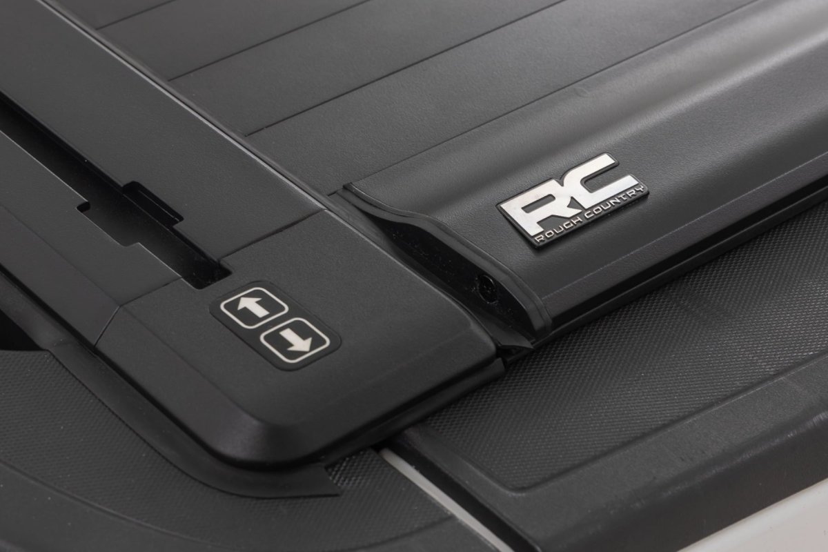 Chevrolet Silverado 3500 HD Powered Bed Cover - Rough Country - Powered Retractable - Matte Black - '14-'19